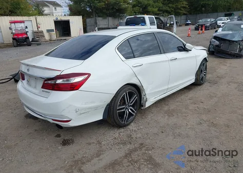 2017 Honda Accord Sport z USA, uszkodzony, nr VIN 1HGCR2F59HA225185